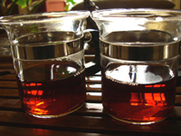 雪印青餅80年代7532七子餅茶プーアル茶と7532七子餅茶薄紙80年代プーアル茶