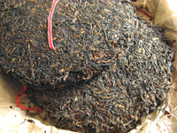 上「92紅帯青餅」　下「七子紅帯青餅」