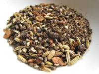 黒胡椒、桂皮、茴香、丁香など