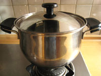 肉骨茶（バクテー）の鍋