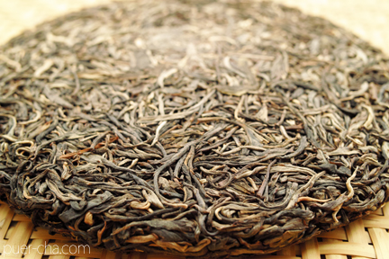 巴達古樹青餅2010年プーアル茶