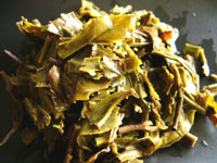 大益7532七子餅茶06年（プーアル茶）の葉底