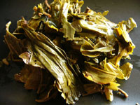 大益7582七子餅茶06年（プーアル茶）の葉底