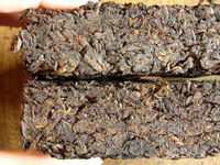 大益茶磚プーアル茶と大益茶磚96年プーアル茶