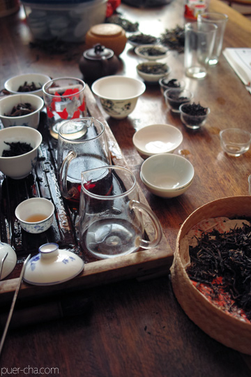 丁家老寨青餅2012年プーアル茶