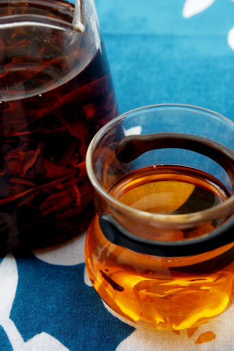 巴達古樹紅餅2010年紅茶