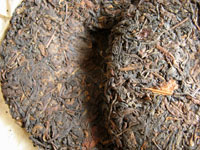 8892後期紅印圓茶と黄印7542七子餅茶