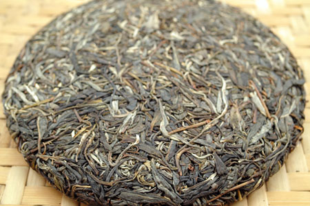 漫撒古樹青餅2013年プーアル茶