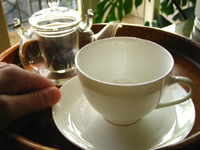 １００ｍｌのティーカップ　これでプーアール茶を煎じたら・・・