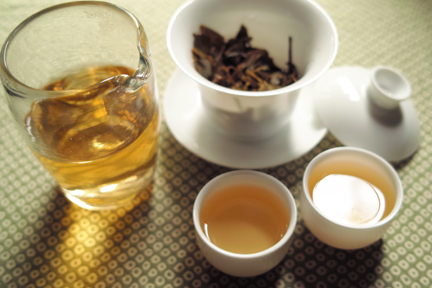 南糯古樹青餅2010年