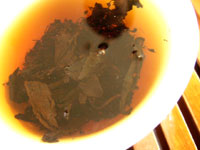 義安棗香73特厚磚茶プーアル茶