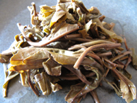 易昌號大漆樹圓茶04年