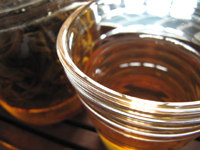 易昌號大漆樹圓茶04年