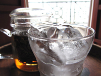 易昌號大漆樹圓茶04年