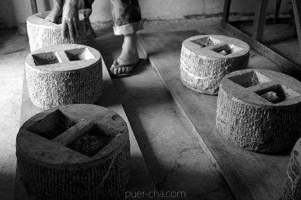 易武古樹青餅プーアル茶