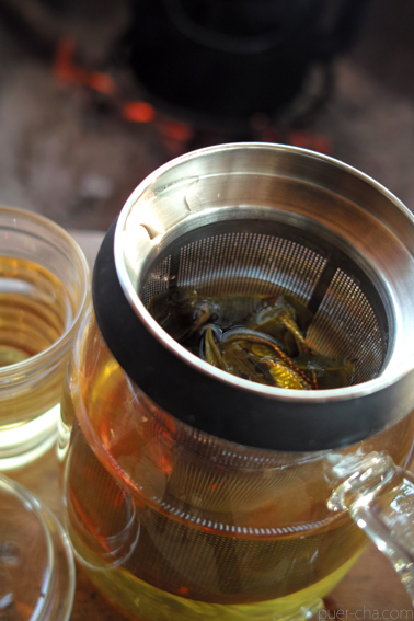 易武古樹青餅プーアル茶