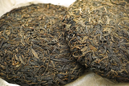 易武古樹青餅2010年