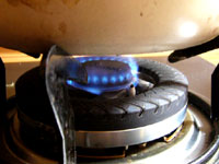 十全大補湯・薬膳スープ1時間半～2時間土鍋で煮込む