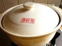 薬膳スープの土鍋