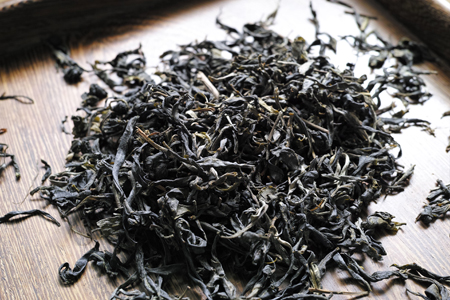 章朗古樹青餅2016年・緑印の散茶