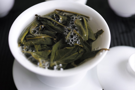 章朗古樹青餅2016年・緑印の散茶