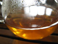 紫大益7542青餅00年プーアル茶