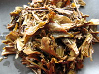 紫大益7542青餅00年プーアル茶